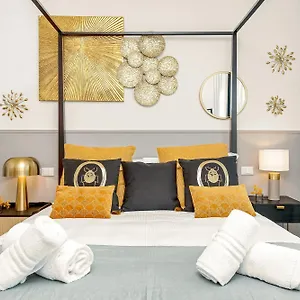 https://bauhaus-luxury-bnb-sleepwithme.it-tuscanyhotel.com